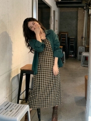 网红时尚复古chic吊带纯欲港风格子连衣裙两件套装气质女神范早秋