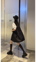 法式暗黑高腰显瘦中短款缎面质感无袖连衣裙